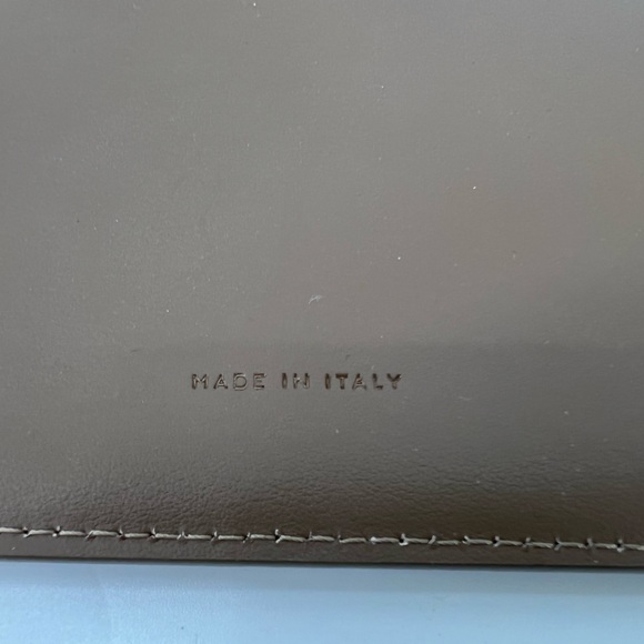 Everlane The Cactus Leather Sling‎ Bag - Picture 4 of 10